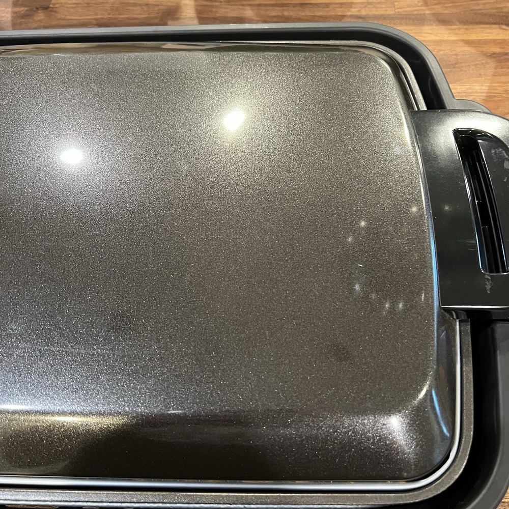 Zojirushi Gourmet Sizzler Electric Griddle EA-DCC10 - Stainless Brown - Picture 3 of 14